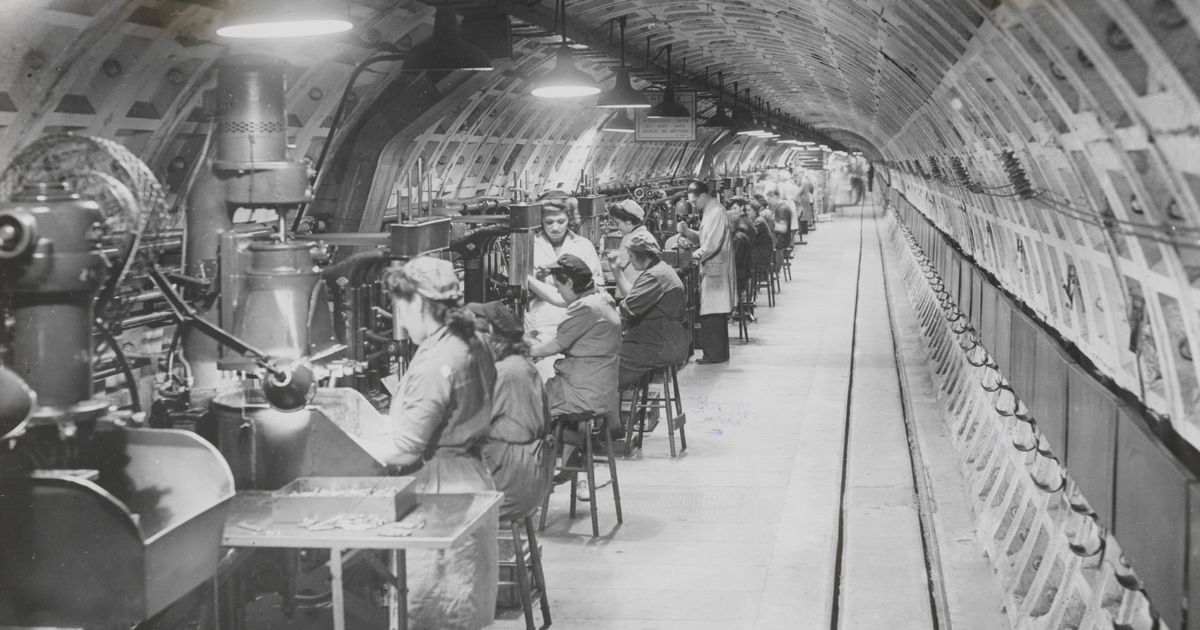 Deep-Level Shelter Protocol and Industrial Militarization (1939, 1945)